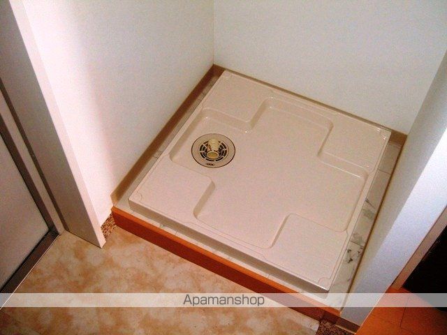 クラウンハイム相川フラワーコートの内装写真