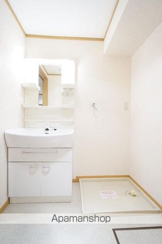 トゥール・シャルマンの内装写真