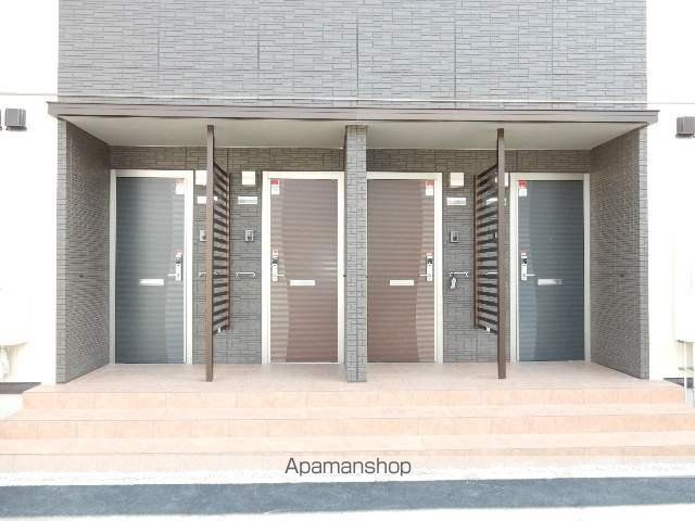 プランタンの玄関写真