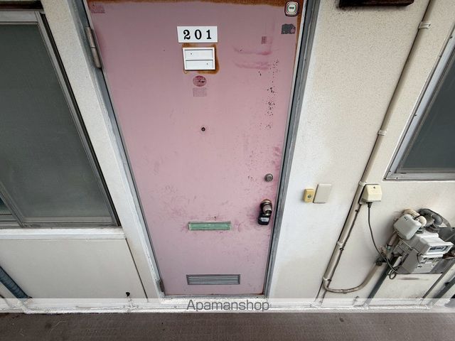ハイム青山の玄関写真