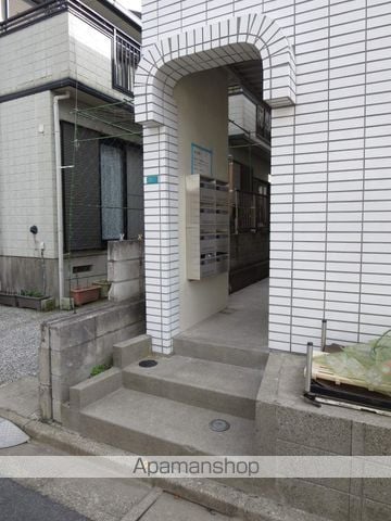 柿沢ハイツの玄関写真