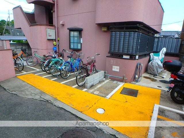 シャンテー甲斐田の玄関写真