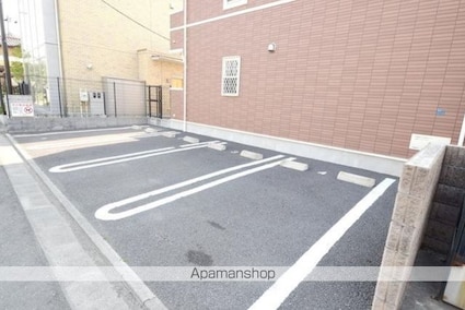 プリムローズ[2LDK/56.19m2]の駐車場1