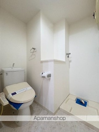 レジディア三越前[1R/18.66m2]のトイレ