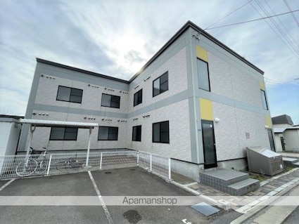 レオパレスドミール湯川[1K/23.18m2]の外観1