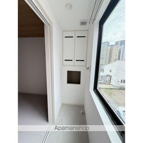 ROOMS万代5の内装写真