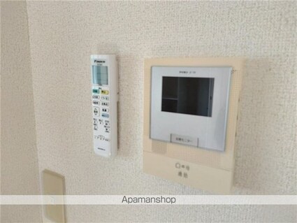 メゾン岩沼[1K/24.56m2]の玄関