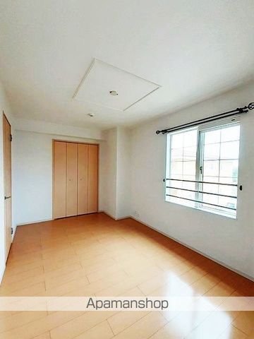 ジュネス中原 IIの内装写真