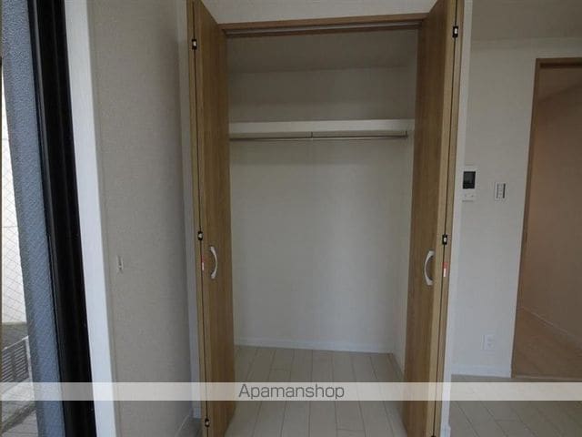 SS-7 APT.の内装写真