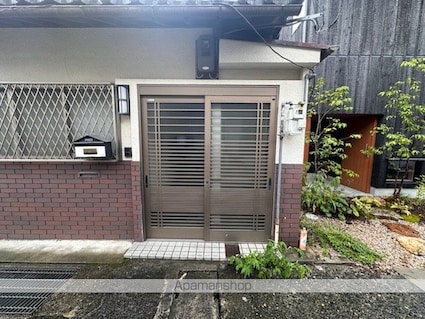 草津１丁目貸家[3LDK/77.76m2]のエントランス