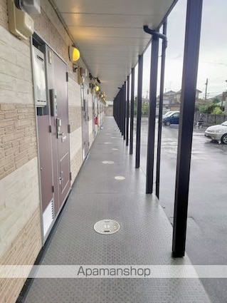 レオパレススマイル成田[1K/23.18m2]のエントランス1