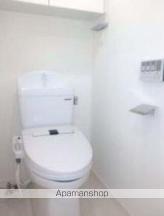 アゼスト中板橋[1K/25.66m2]のトイレ