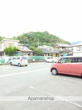 ソレアード石井　Ｂ[2DK/44.34m2]の駐車場