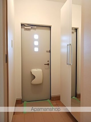 フィオーレＴＳＳ[2DK/45.77m2]の玄関