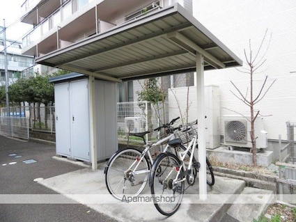 デュークエリート[1K/20.28m2]の駐車場2