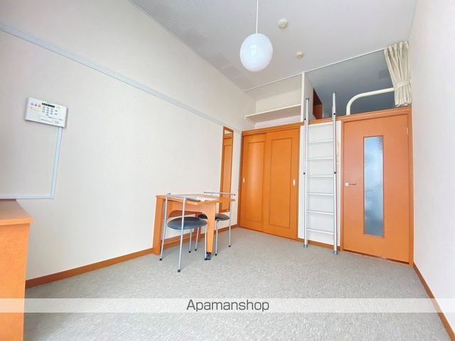 レオパレス南市場の内装写真
