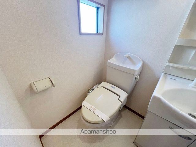 サージ Aの内装写真