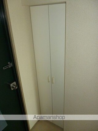 大阪府和泉市府中町８丁目[1K/18.25m2]の内装1