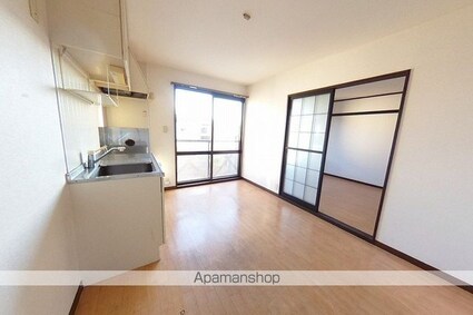 クレセントガーデン　Ｂ棟[2LDK/54.82m2]のリビング・居間