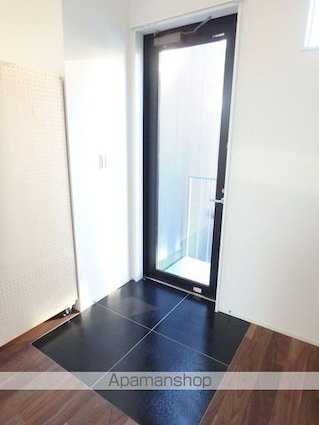 東京都世田谷区弦巻１丁目[1R/24.04m2]の玄関