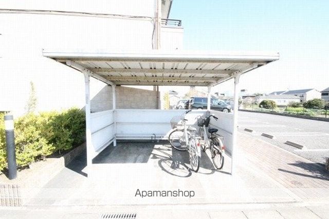 ファミール 新の内装写真