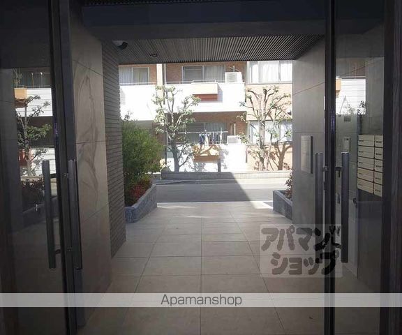 アート西大路レジデンスの玄関写真