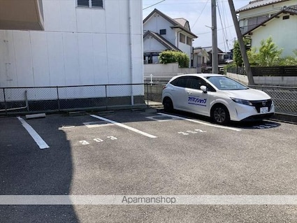 和歌山県和歌山市内原[2DK/46.75m2]の駐車場1