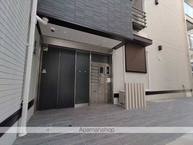 クラシスト泉町の玄関写真