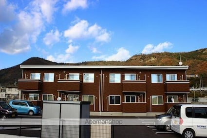 ゼファー・プレッソ[1LDK/45.47m2]の外観2