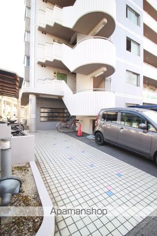 コゼット西古松の玄関写真