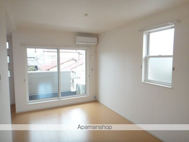 新居浜市 2階建 築16年の内装写真
