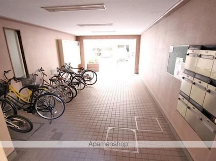 イーストクラウド[1K/33.22m2]のロビー1
