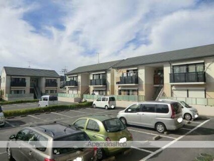 和歌山県和歌山市本脇[2LDK/46.8m2]の駐車場1