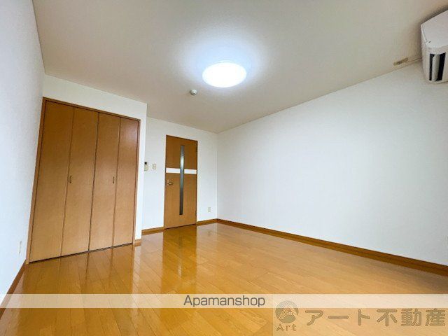 駅前マンション田窪の内装写真