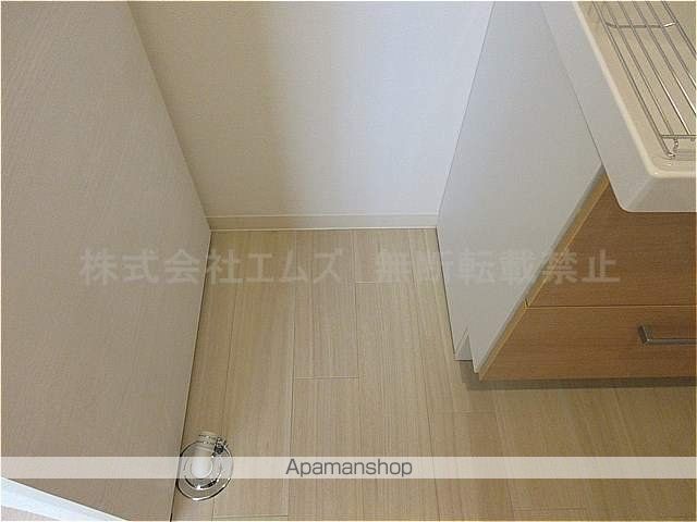NOON栄通の内装写真