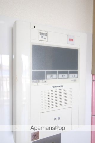 ヴェルサーチにわせの内装写真