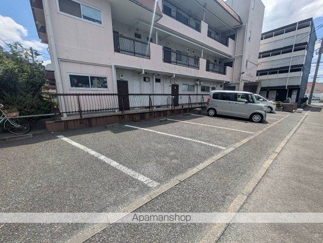 大倉山フラワーハイツの外観写真