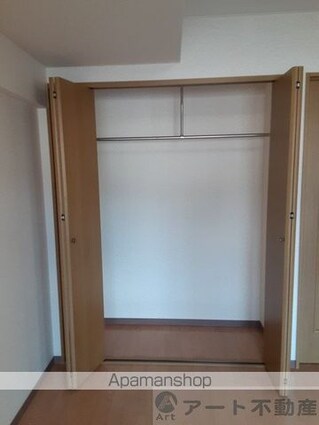 グランアルブル山越Ⅲ[2LDK/45.36m2]の収納