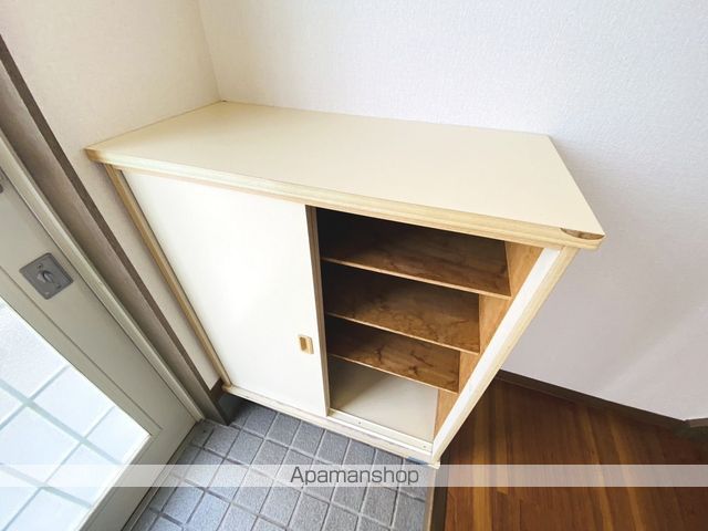 クレセント高盛の内装写真