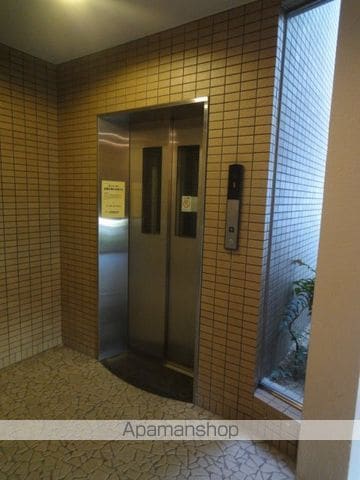 ブリランテ大浜の玄関写真