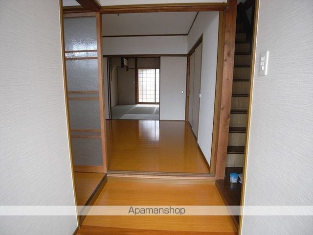 大宮南箱ノ井町貸家の内装写真