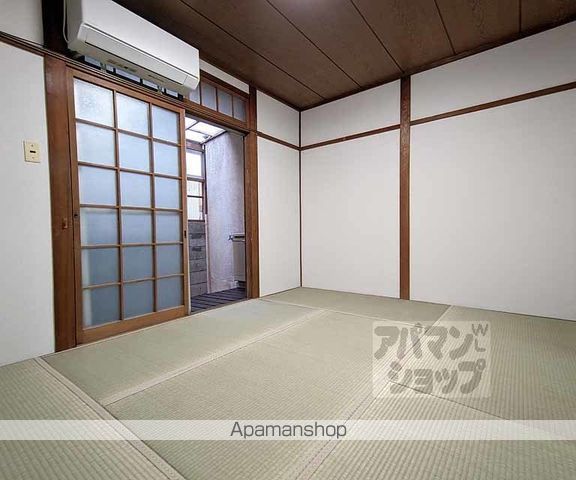 阪急電鉄嵐山線 松尾大社駅 徒歩10分 2階建 築67年の内装写真