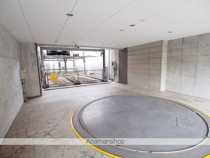 トーク西池袋ウェルフォート[2LDK/57.73m2]の駐車場