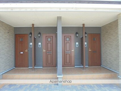 カーサ　エテルナ　Ⅱ[1LDK/50.6m2]のエントランス