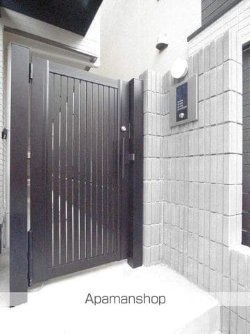PRIVIA笹塚の玄関写真