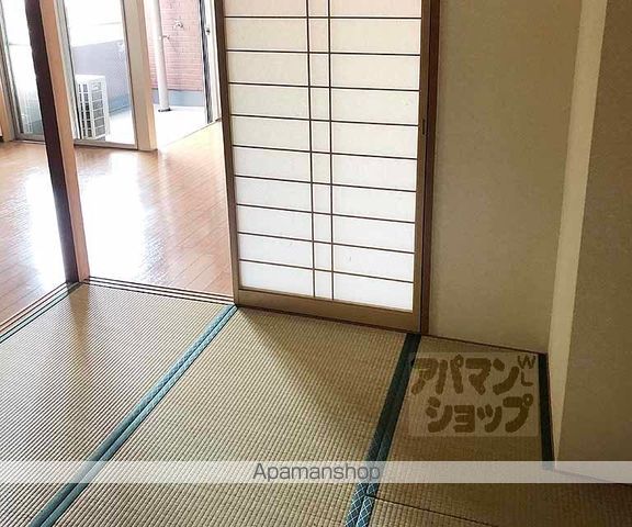 TWINKLECOURT桂EASTの内装写真