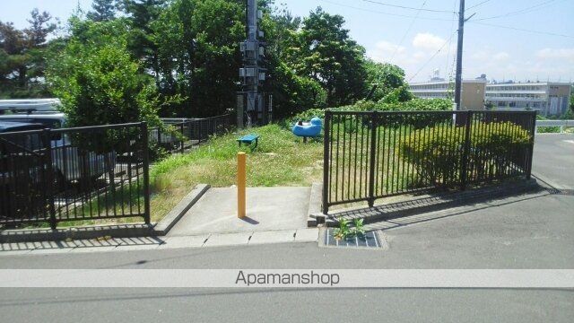 グランデパインヒルズAの周辺写真