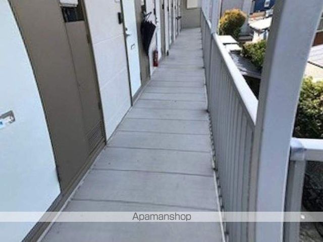 レオパレスさつきの玄関写真