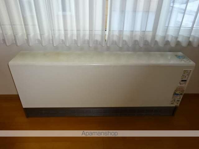 東4条南18丁目7-3テラスハウスの内装写真