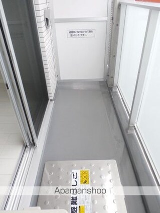 神奈川県横浜市西区中央１丁目[1K/23.3m2]のバルコニー